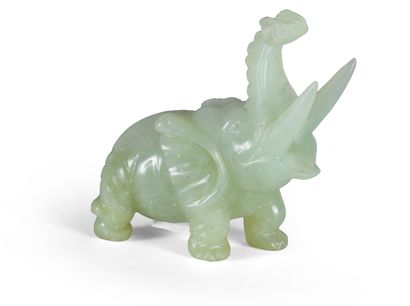 CHINA - 20th century
Group in celadon jade...