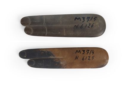 Two amulets in hard stone and terracotta,...