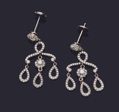 Pair of earrings in 18K (750/000) white gold,...