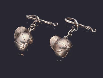 Pair of silver (925/000) articulated cufflinks...