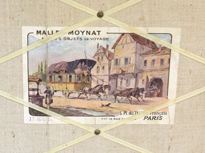 MOYNAT Paris
Wooden trunk covered with fabric...