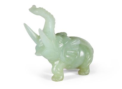 CHINA - 20th century
Group in celadon jade...