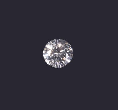 Brilliant-cut diamond
Color: H; Clarity:...
