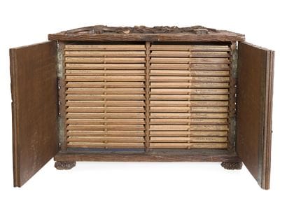 VIARDOT Aîné (XIXe siècle)
Médailler en bois...
