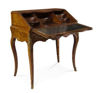 Donkey's back desk in veneered wood and marquetry...