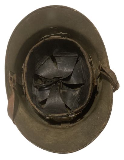 Casque d’Artillerie, modèle 1926, peint en...