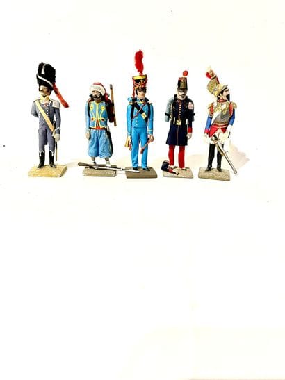 Bonfils figurines. Lot of 5 pedestrians,...
