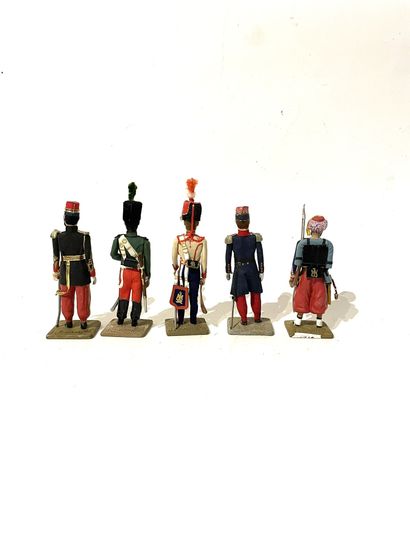 Bonfils figurines. Lot of 5 pedestrians,...