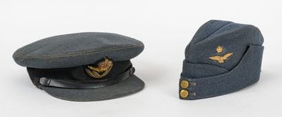 Casquette d’Officier de la RAF, en drap bleu,...