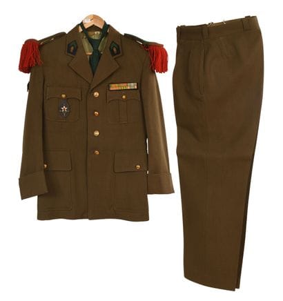 Uniforme de Sergent de la Légion étrangère:...