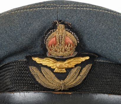 Casquette d’Officier de la RAF, en drap bleu,...