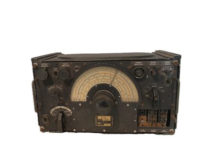 Poste récepteur britannique, modèle R1155....