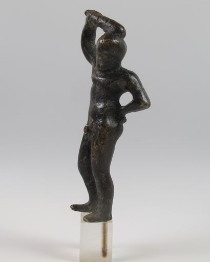 Statuette d’Hercule en bronze. H 12.5cm (avec...