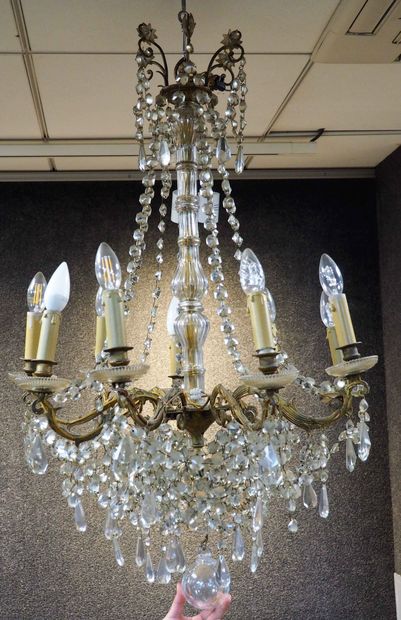Cage chandelier in bronze with nine arms...