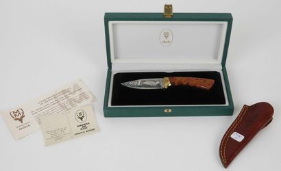 Muela House, knife model Colibri, cedar burr...