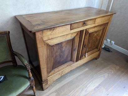 ON DESIGNATION /

Sideboard in natural wood...