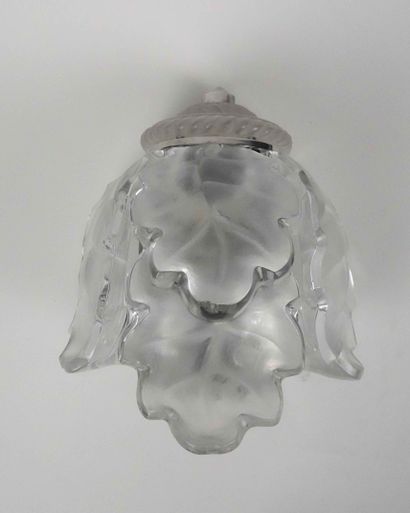 LALIQUE France

Wall lamp with oak leaves...