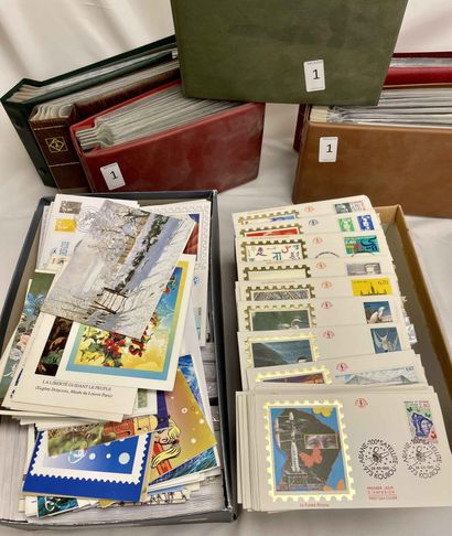 Lot. O. France: 1st days in silk ( x 82)...