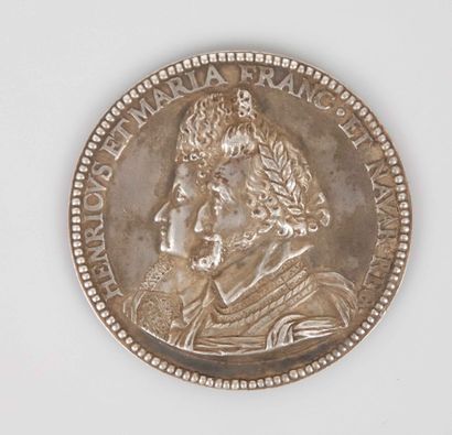 HENRI IV

Medal representing the birth of...