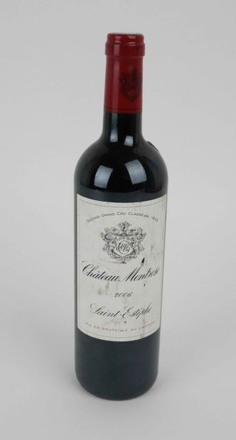 1 bottle Montrose 2006

Slightly stained...