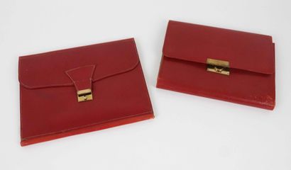 Maison Chalmette, document holder in red...