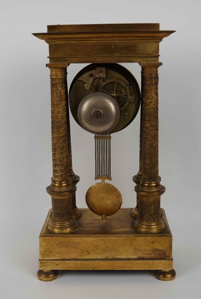 Portico clock signed Chambelain in Rheims,...