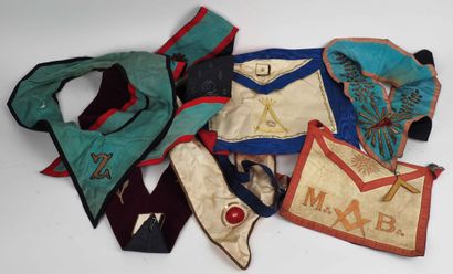 Lot of masonry aprons and acharpes XIX° and...