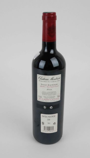 1 bottle Montrose 2006

Slightly stained...