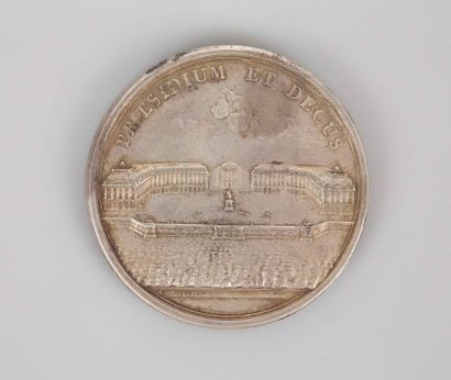 LOUIS XV

Medal representing the equestrian...