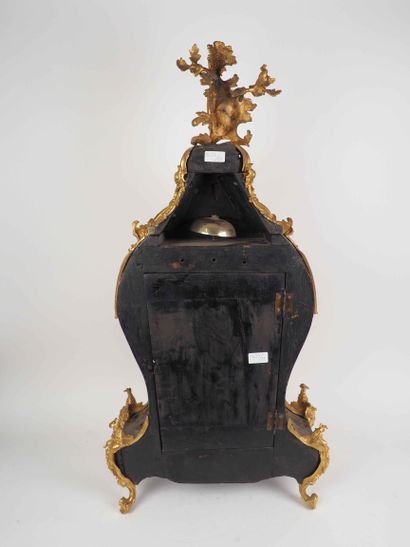 Wall clock in Boulle marquetry, with an agitated...