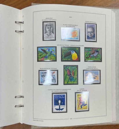 54 volumes. **/O. France: semi-modern and...
