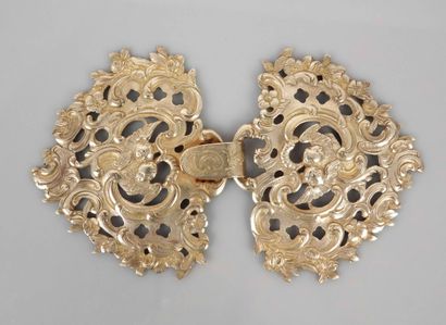 Cloak buckle in vermeil with foliage, flowers...