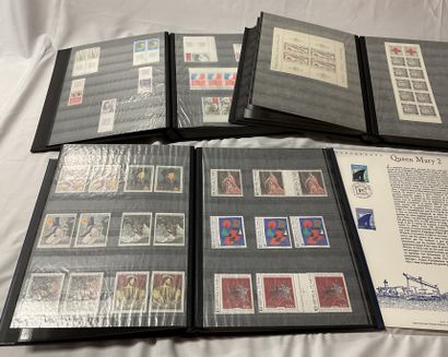France: Set of semi-modern French stamps...