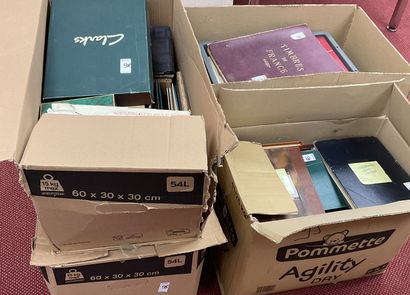 Bulk: Set of over 30 albums + boxes + miscellaneous...