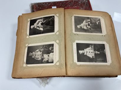 Postcards: early 20th century including advertising,...