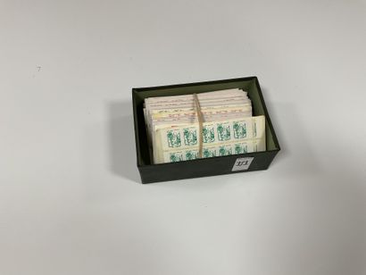 France Marianne self-adhesives: 466 green...