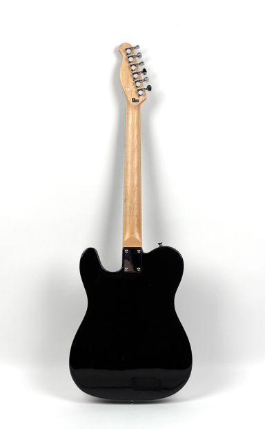 MARGERIN x RENAUD
Lucien
Electric guitar...