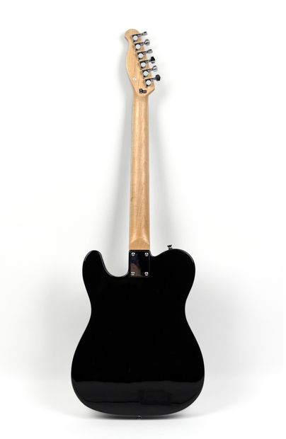 MARGERIN x RENAUD
Lucien
Electric guitar...