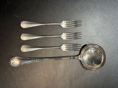 CHRISTOFLE
A silver-plated ladle decorated...