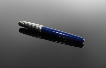 Cartier

Pasha

Stylo plume en acier et résine...