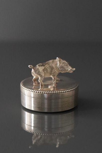 Boîte à dent de lait ou à pilule en argent...