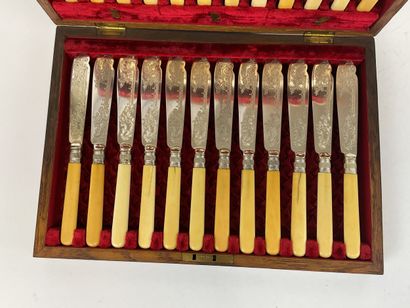 Set of twelve silver-plated fish-cutting...