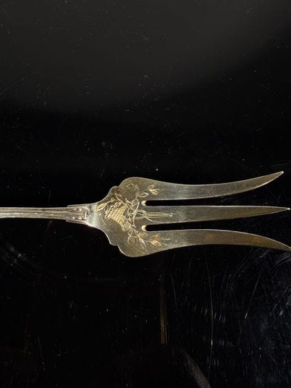 Silver dessert fork 1er titre

Minerve hallmark...