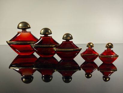 GUERLAIN

Samsara

Set of 5 burgundy glass...