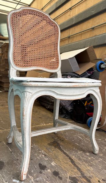 VENDU SUR DESIGNATION

Suite de huit chaises...