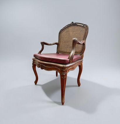 Paris, vers 1750.

Estampille de Jean-Baptiste...