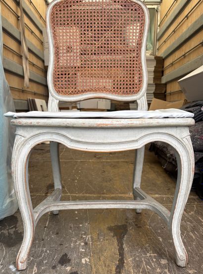 VENDU SUR DESIGNATION

Suite de huit chaises...