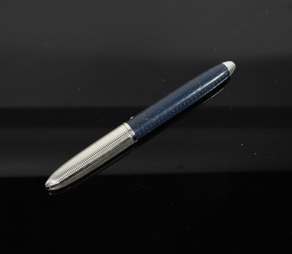 Louis Vuitton

Stylo bille - roller en cuir...