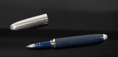 Louis Vuitton

Stylo bille - roller en cuir...
