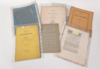 DIVERS - Réunion de 9 plaquettes: sciences,...